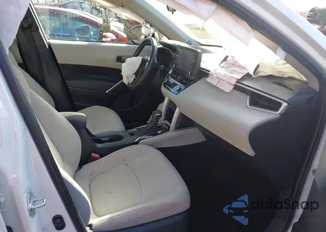 2022 Toyota Corolla Cross Le from USA, damaged, VIN 7MUCAABG1NV019404